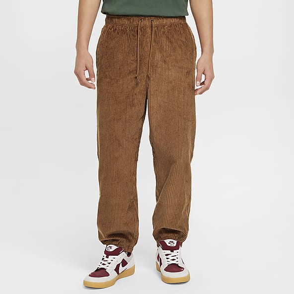 Nike sweatpants loose bottom hot sale